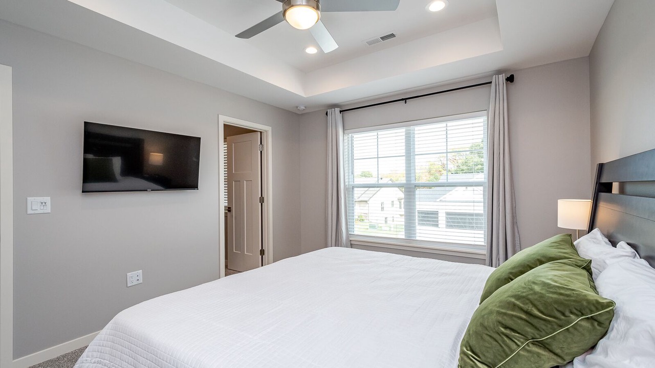 Photo of Bedroom in Weber