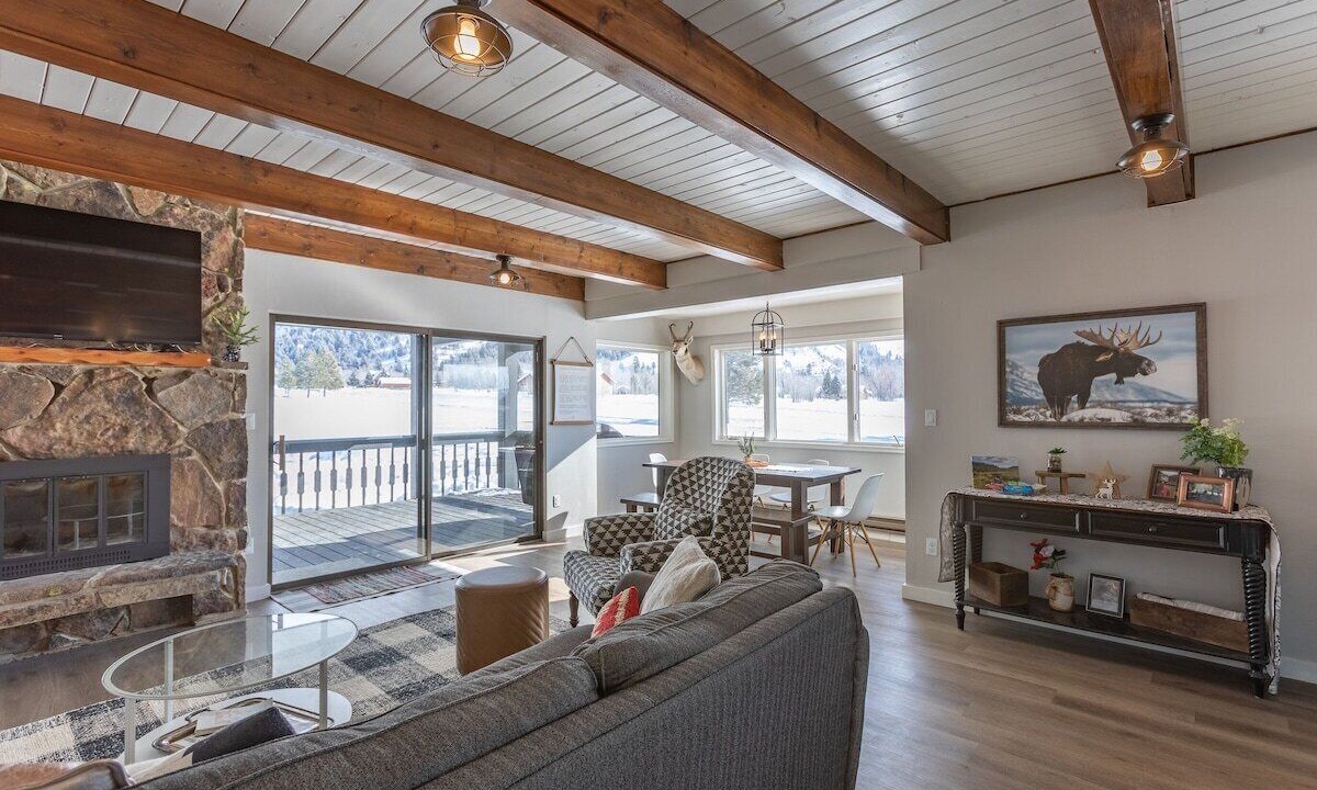 Photo of Livingroom in Thayne