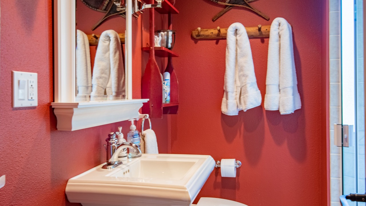 Photo of Bathroom in Elkhorn