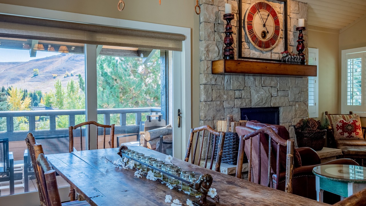 Photo of Bedroom in Elkhorn