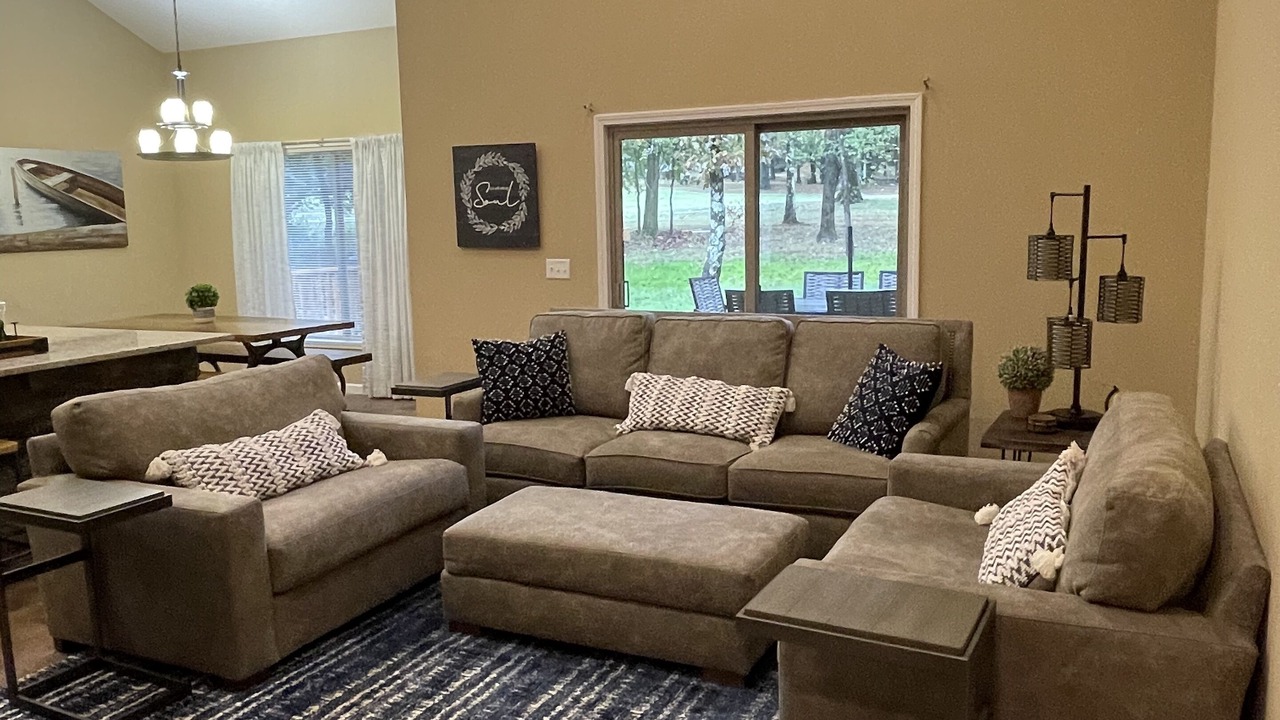 Photo of Livingroom in Fairfield Bay