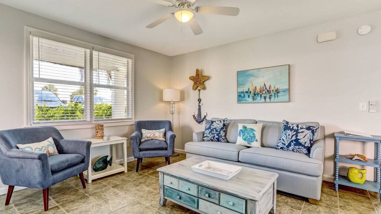 Photo of Livingroom in Fernandina Beach