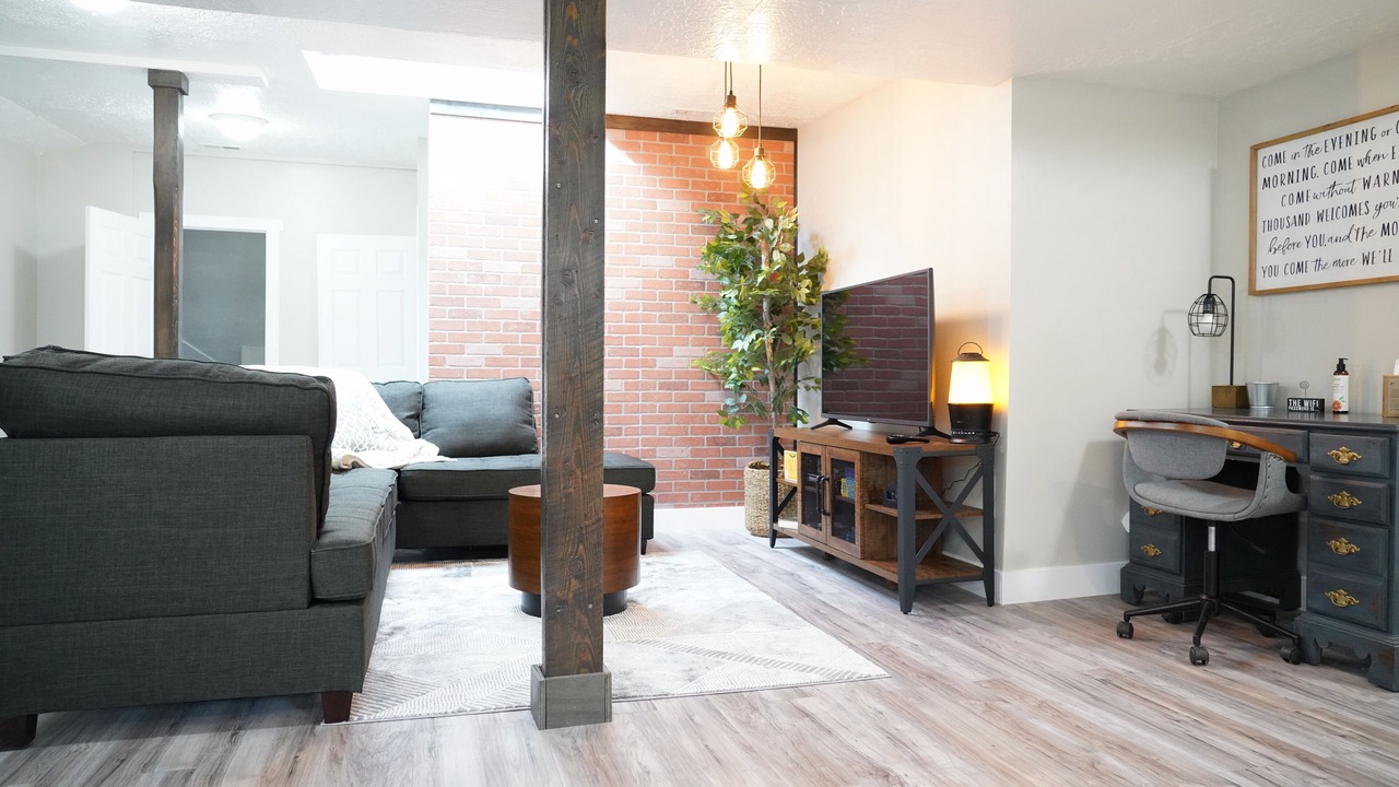 Photo of Livingroom in Logan