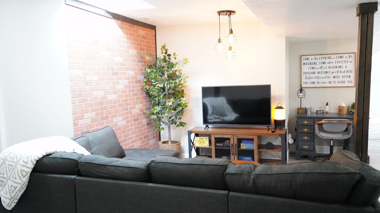 Photo of Livingroom in Logan