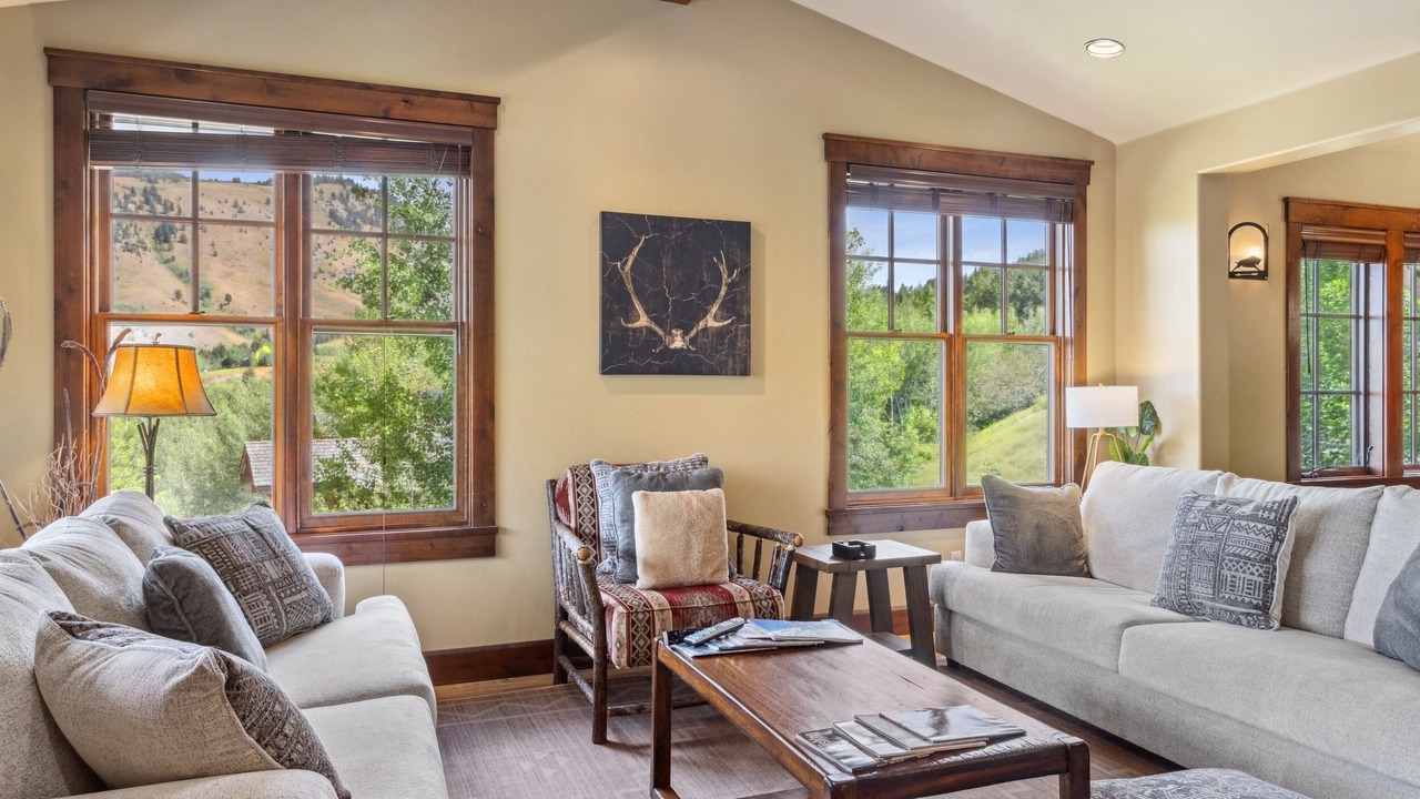 Photo of Livingroom in Jackson