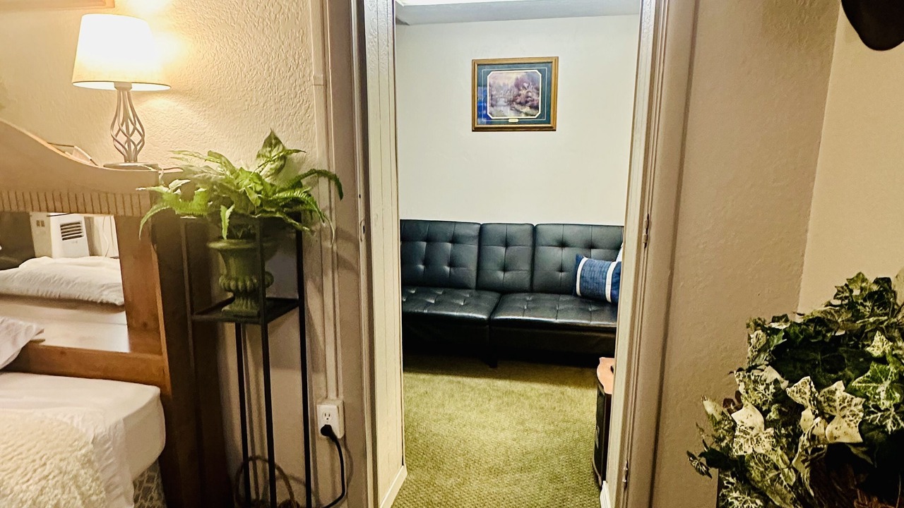 Photo of Bedroom in Salmon