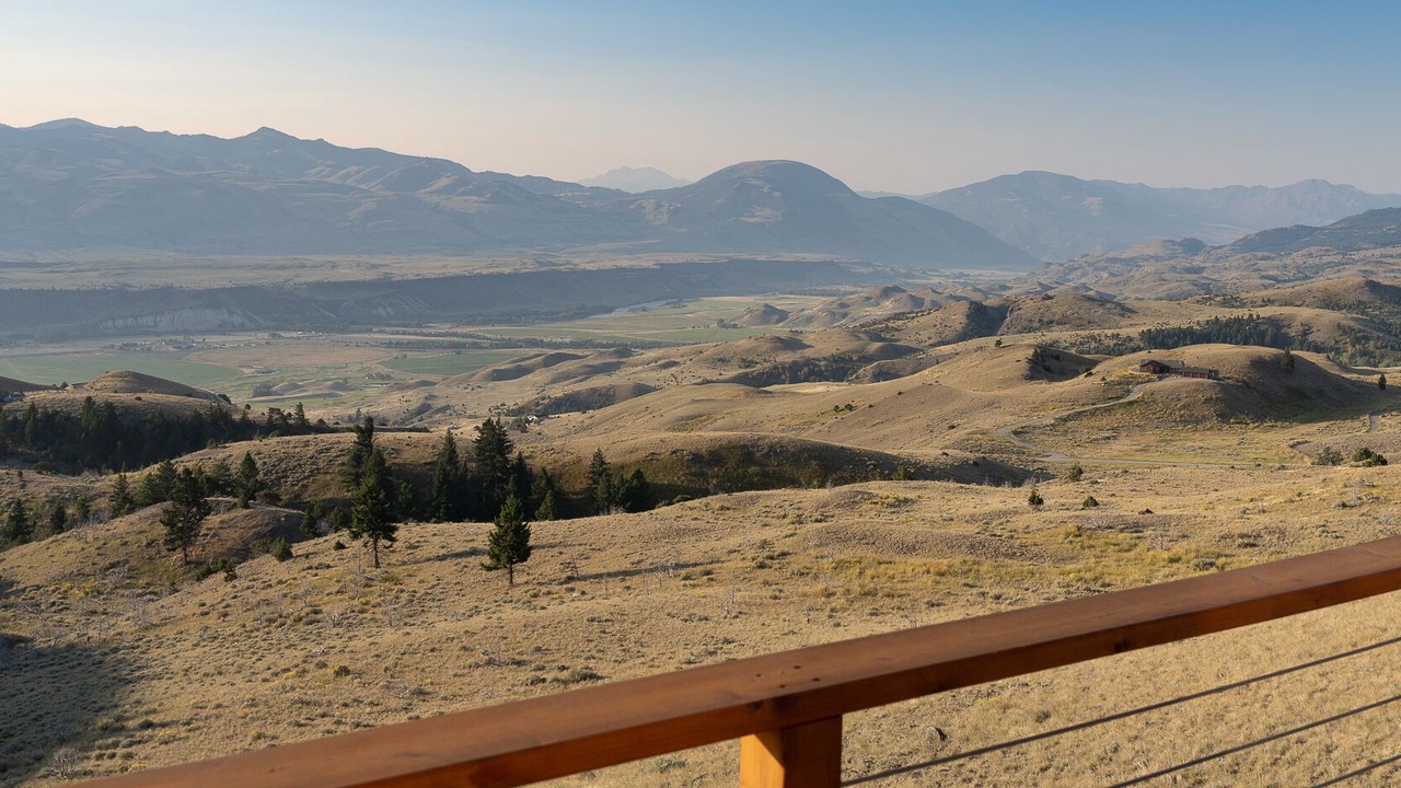 Photo of Patio Balcony in Emigrant