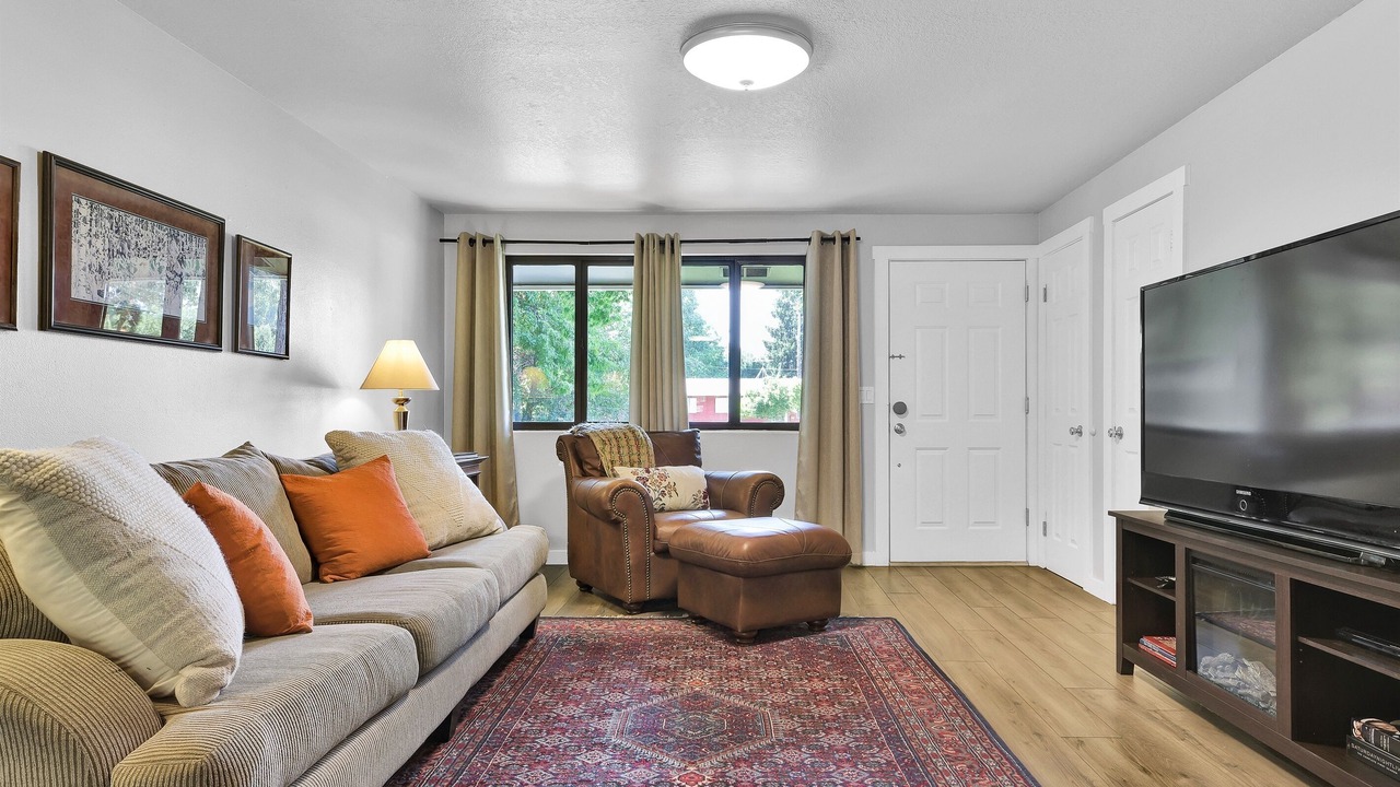 Photo of Bedroom in Sunset