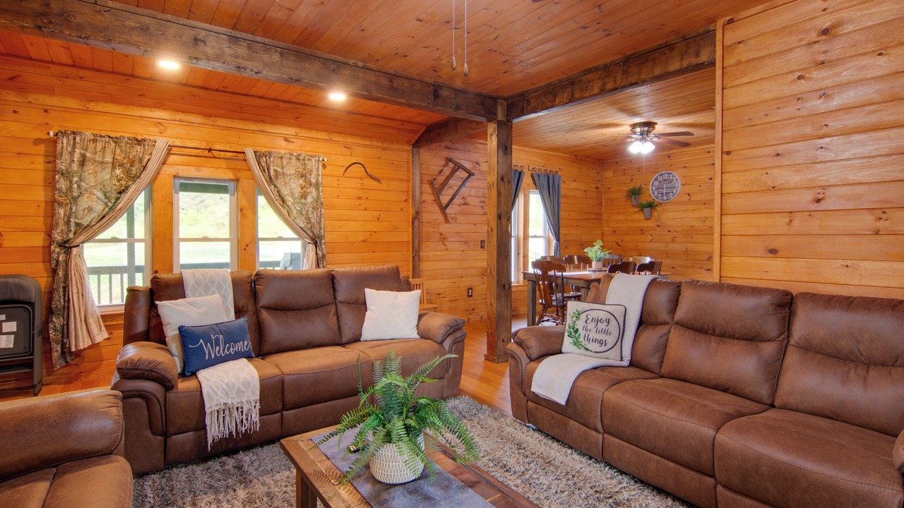 Photo of Livingroom in Turtlepoint