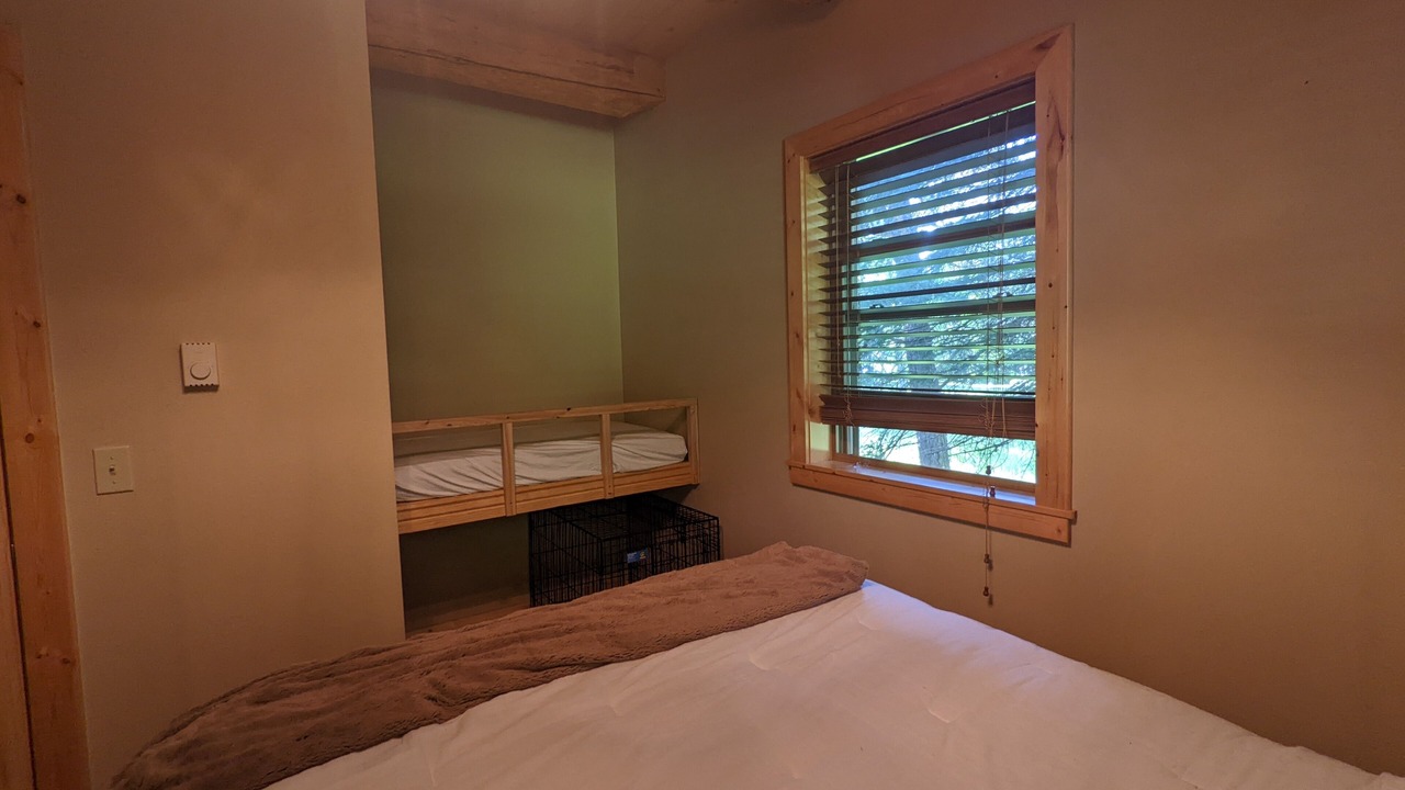Photo of Bedroom in Swan Lake