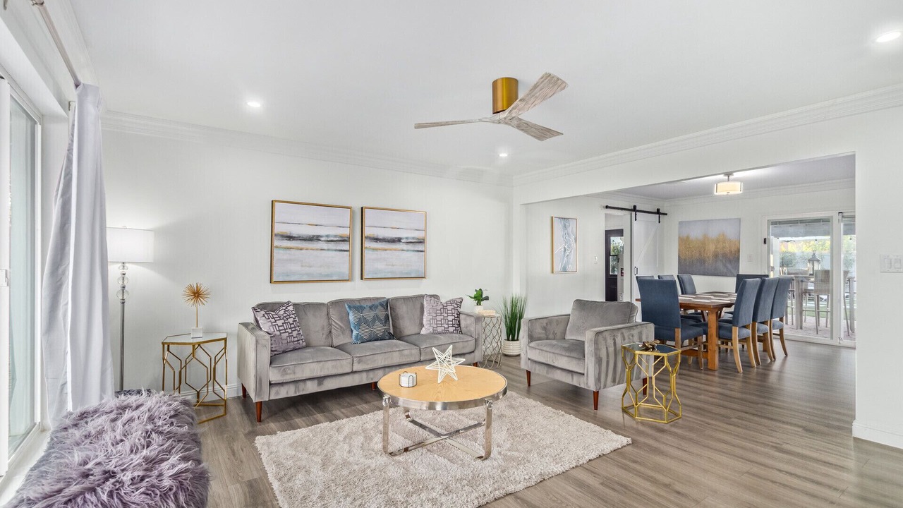 Photo of Livingroom in Cox Heights