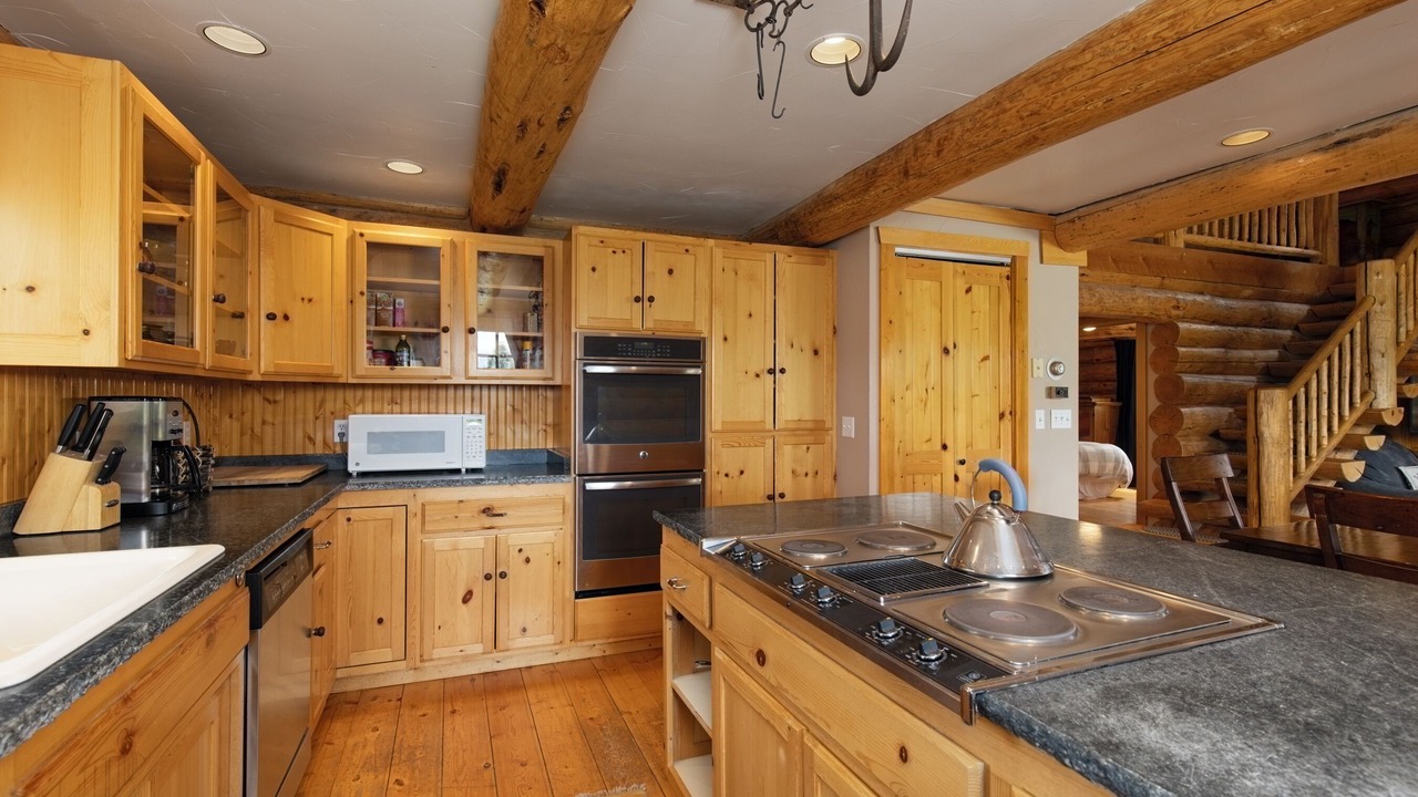 Photo of Kitchen in Gallatin Gateway