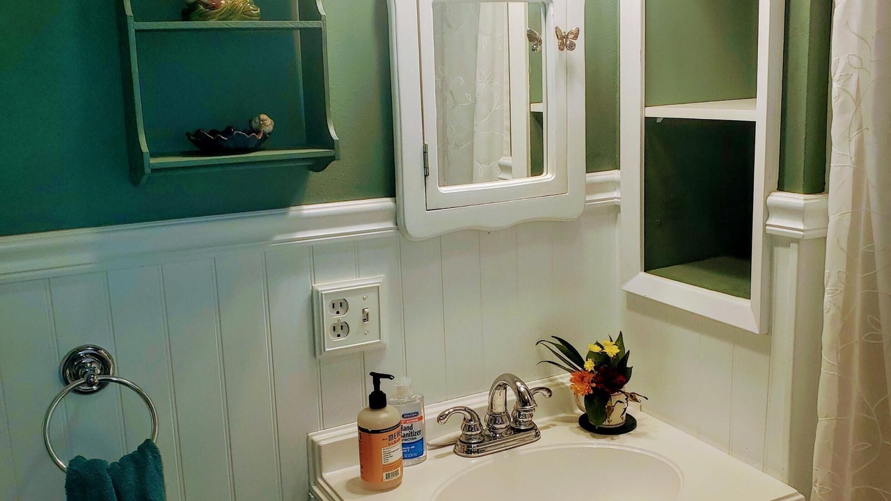 Photo of Bathroom in Wallace