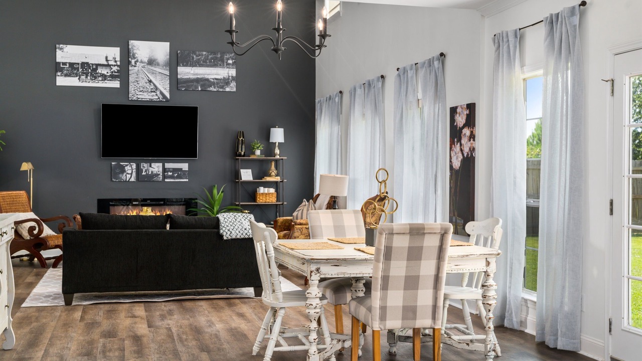 Photo of Livingroom in Helena