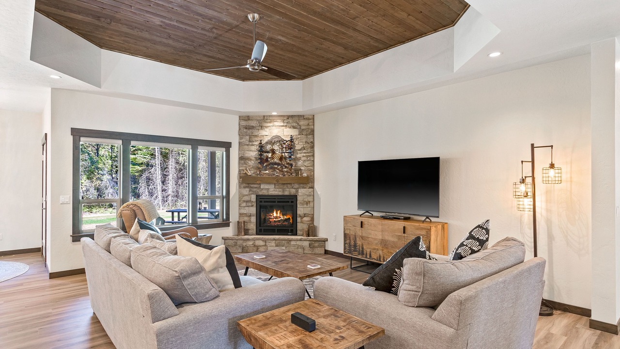 Photo of Livingroom in Priest River
