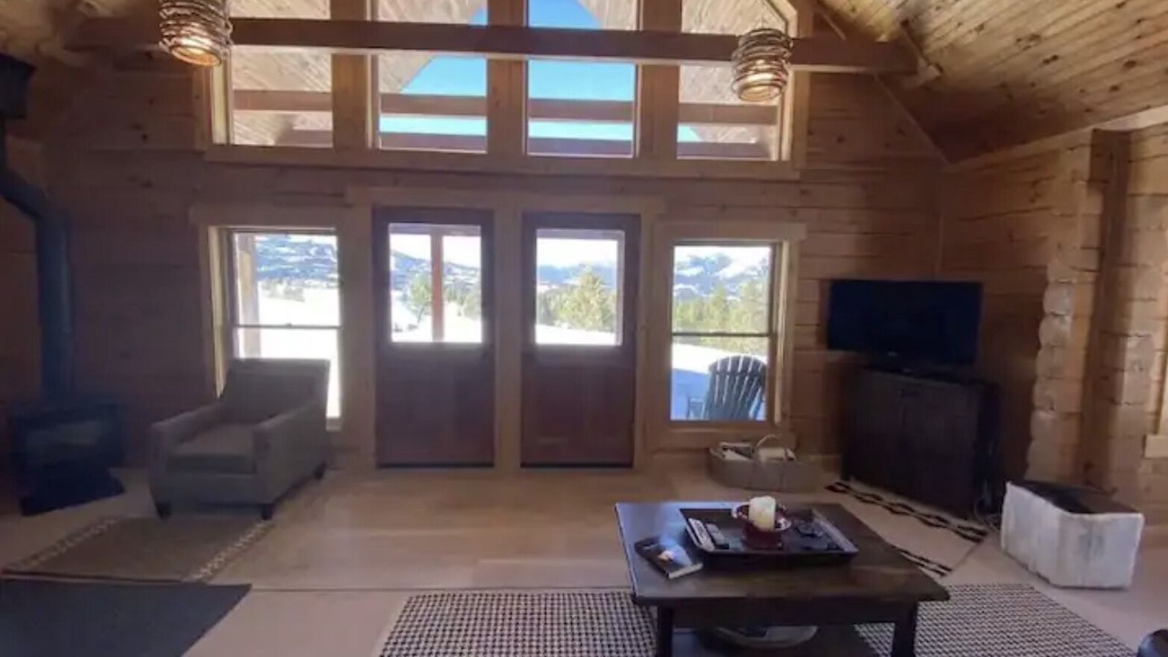 Photo of Livingroom in Gallatin Gateway