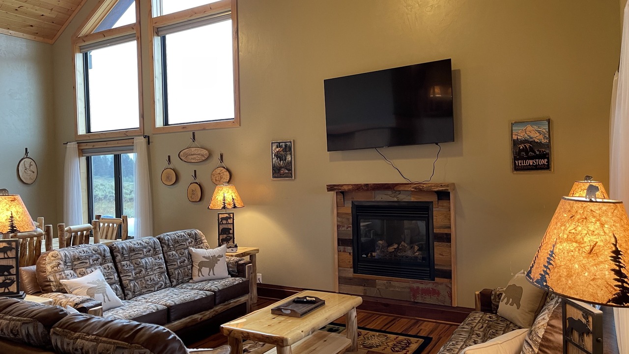 Photo of Livingroom in Island Park