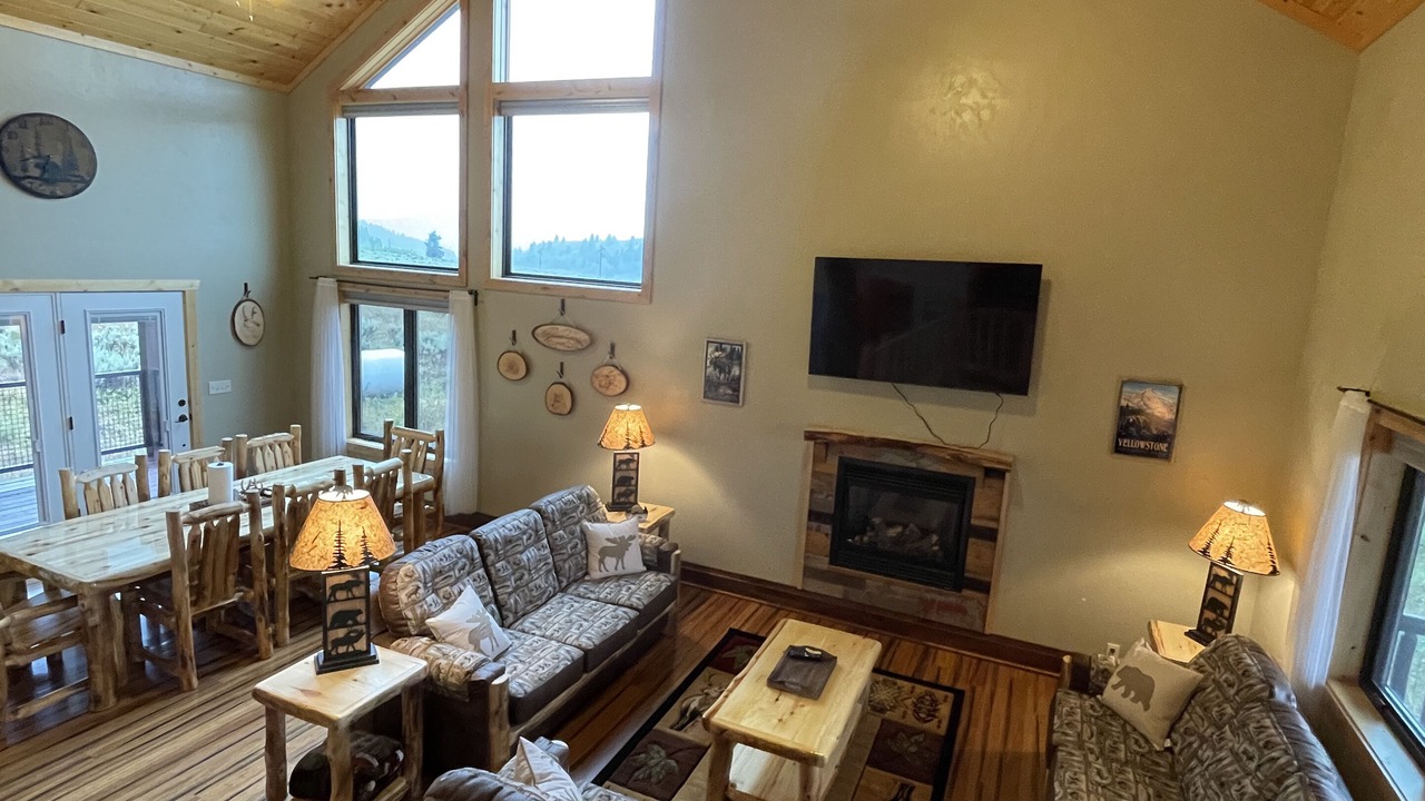 Photo of Livingroom in Island Park