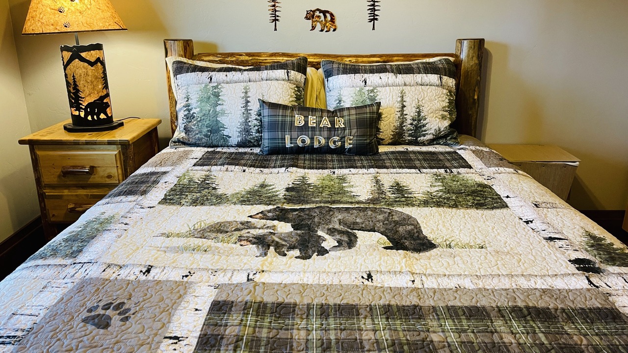 Photo of Bedroom in Island Park