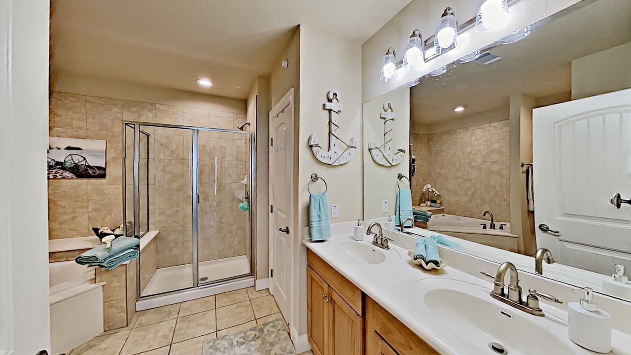 Photo of Bathroom in Horseshoe Bay