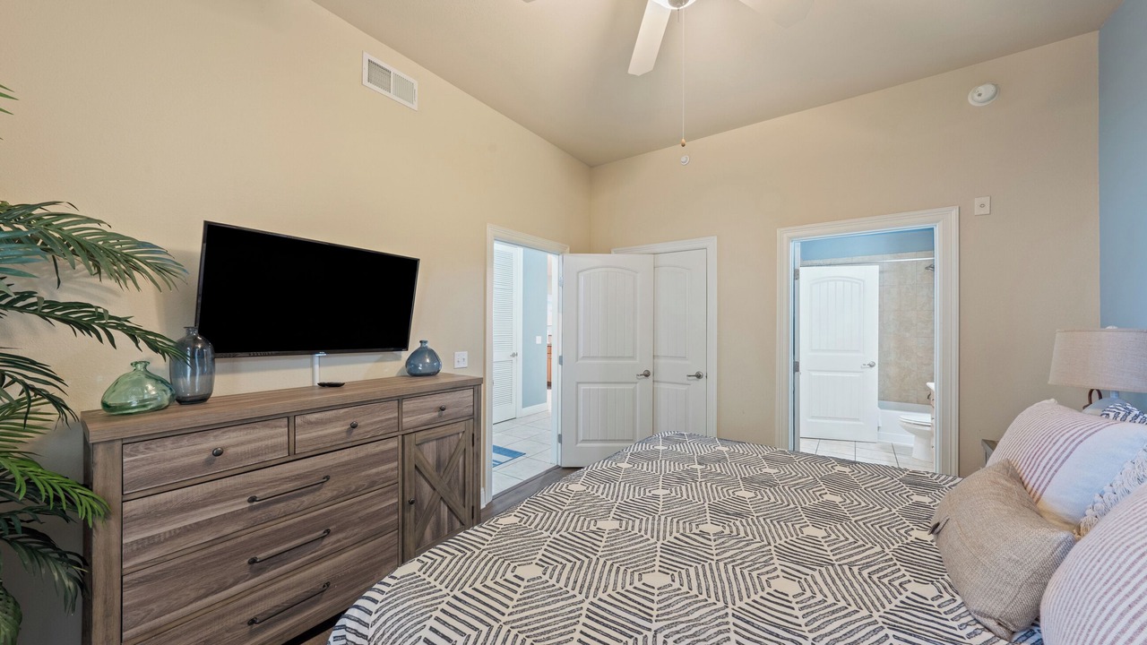 Photo of Bedroom in Horseshoe Bay