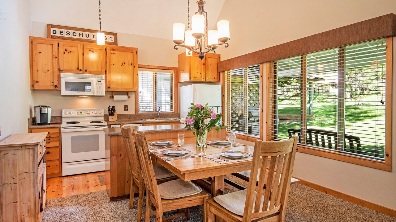 Photo of Kitchen in Sunriver