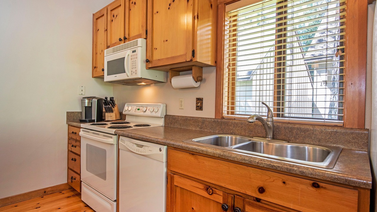 Photo of Kitchen in Sunriver