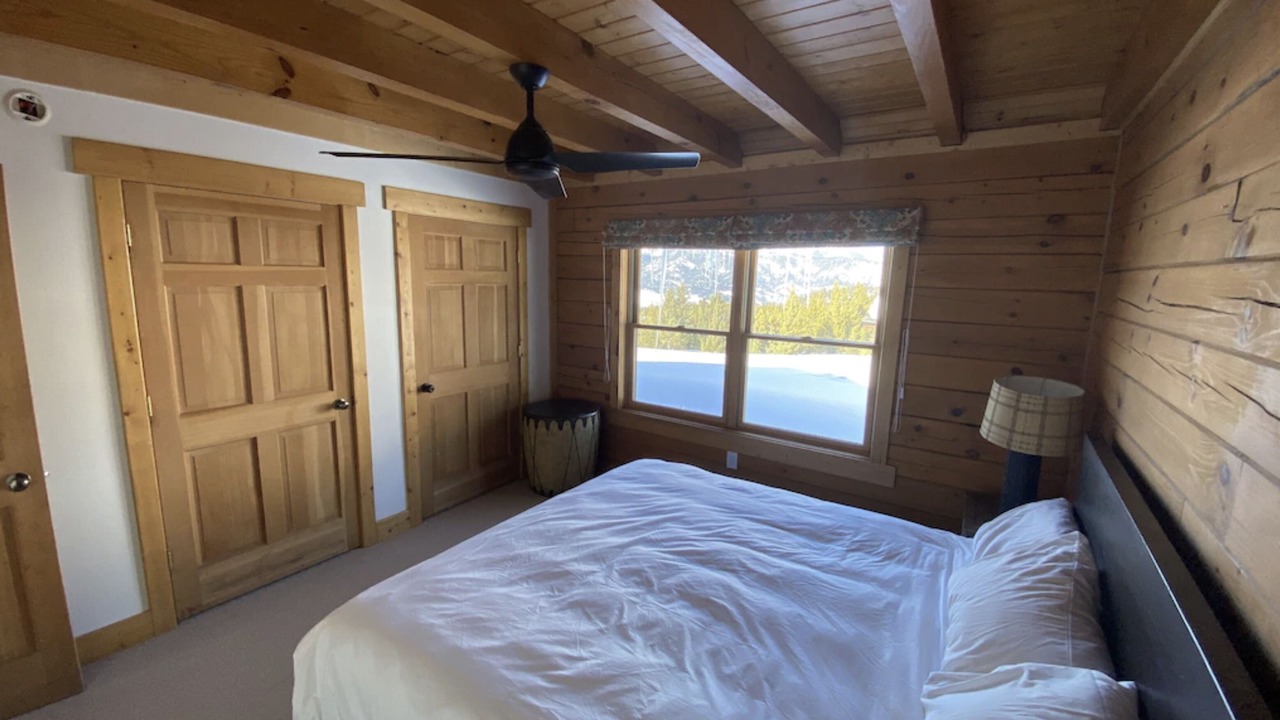 Photo of Bedroom in Gallatin Gateway