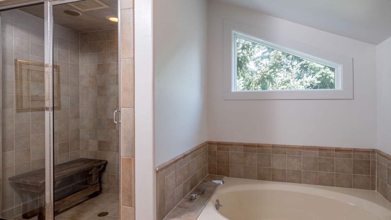 Photo of Bathroom in Elkhorn