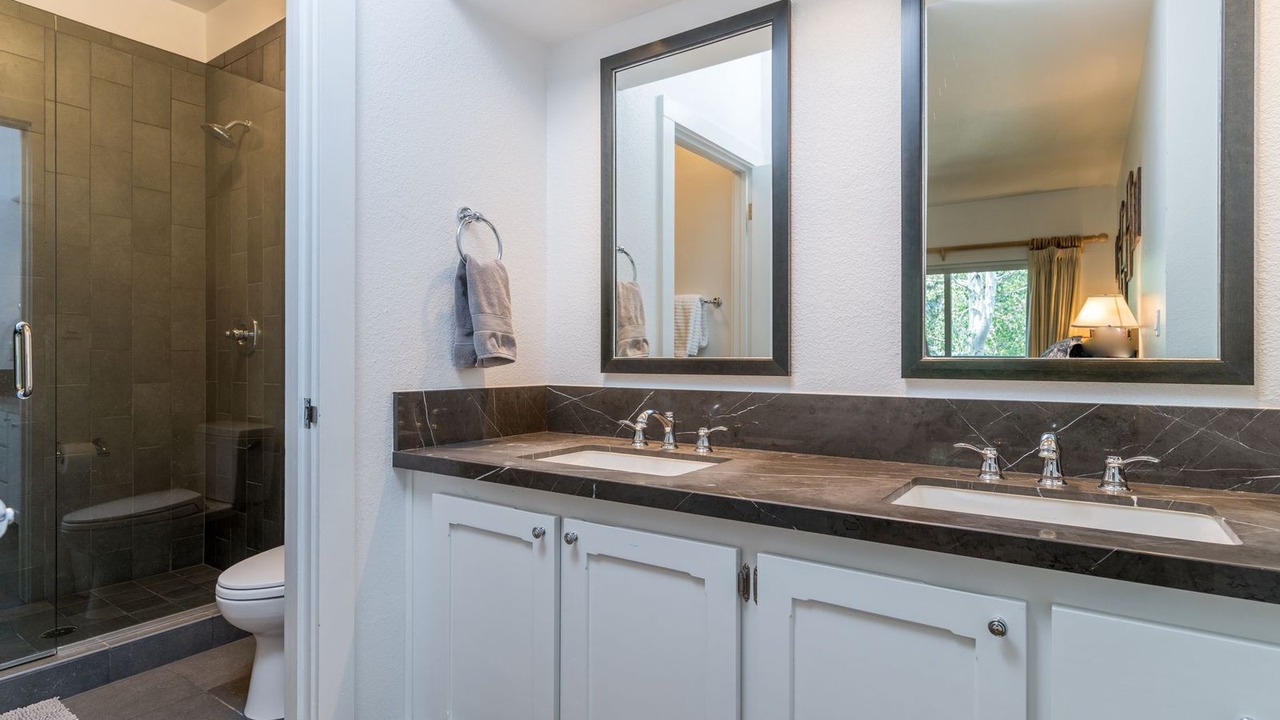 Photo of Bathroom in Elkhorn