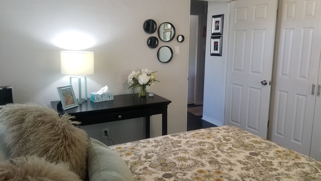 Photo of Bedroom in Nob Hill
