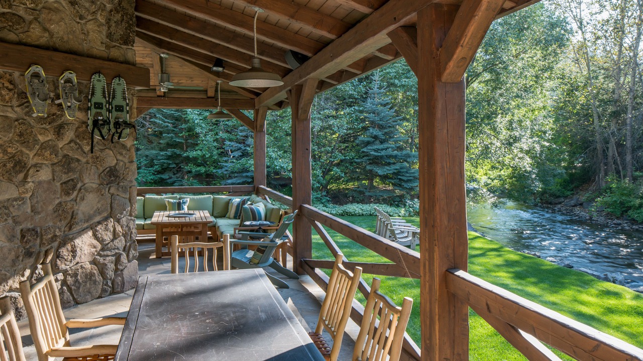 Photo of Outdoor in Warm Springs