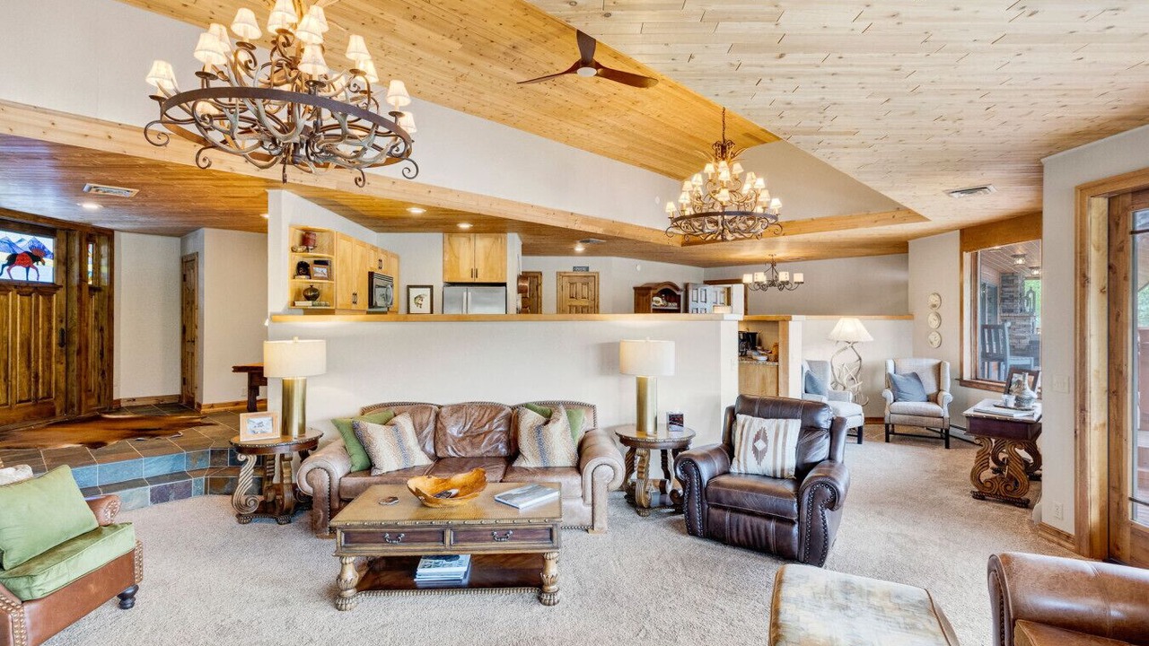 Photo of Livingroom in Grantsdale