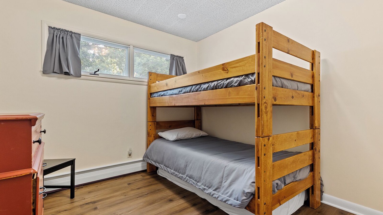 Photo of Bedroom in Custer