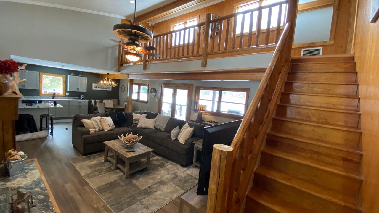 Photo of Livingroom in Treasure Lake