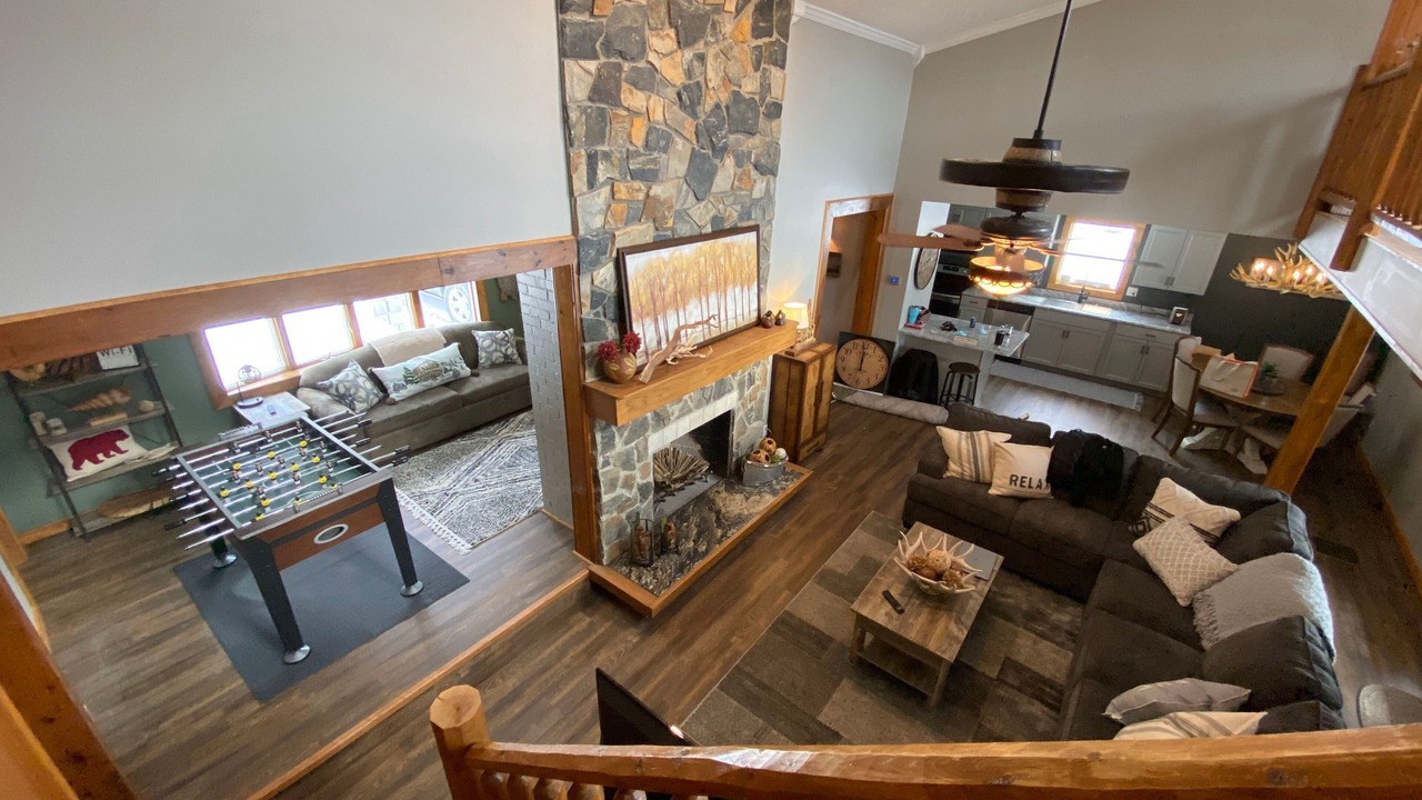 Photo of Livingroom in Treasure Lake