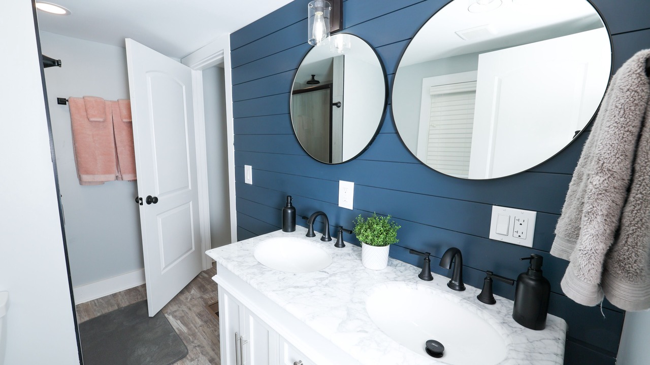 Photo of Bathroom in Russells Point