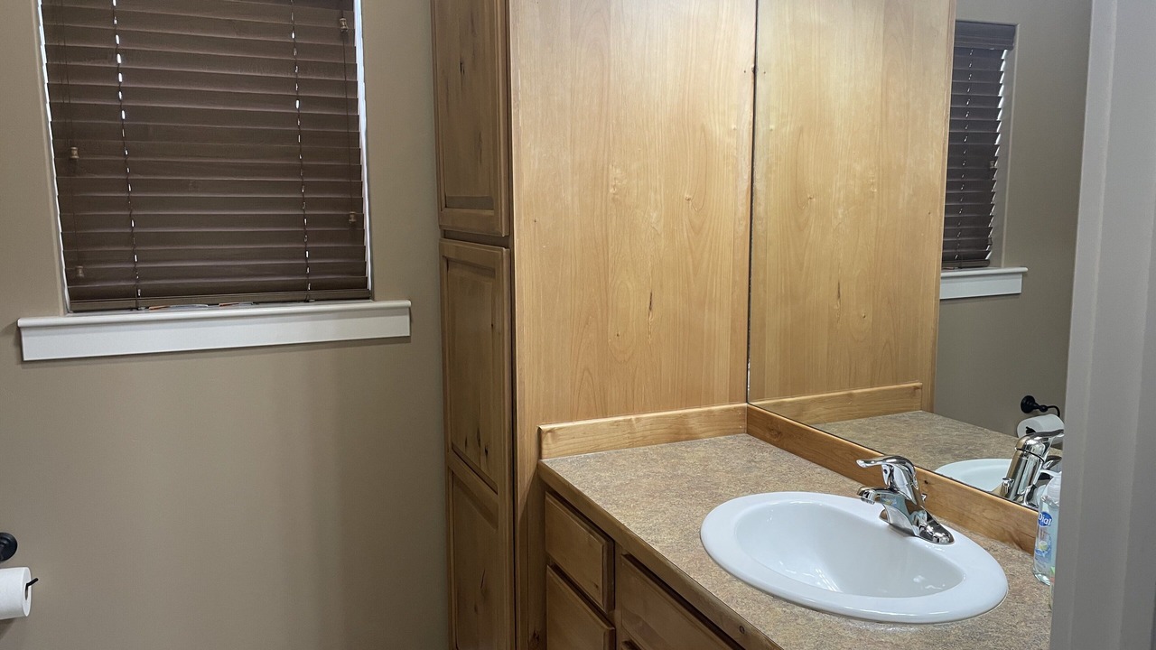 Photo of Bathroom in Roosevelt