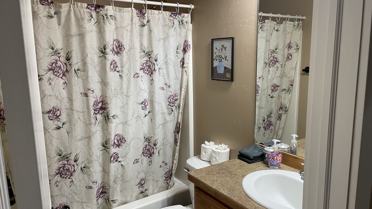 Photo of Bathroom in Roosevelt