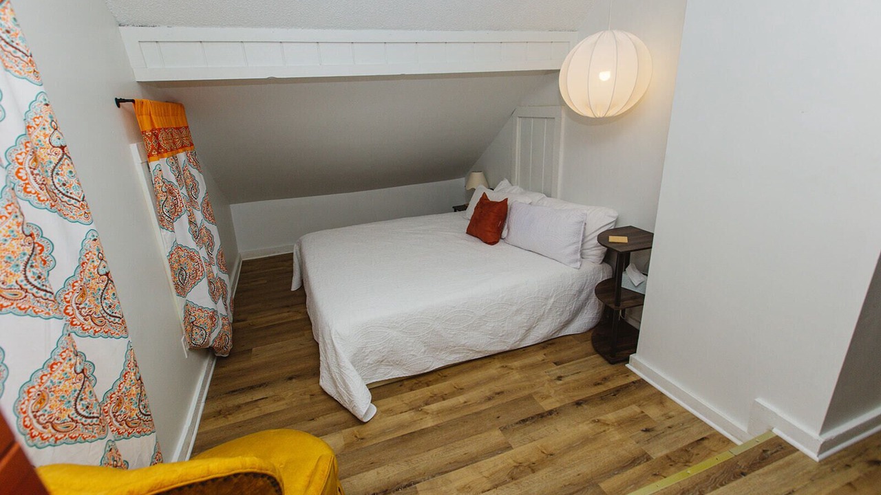 Photo of Bedroom in Willoughby