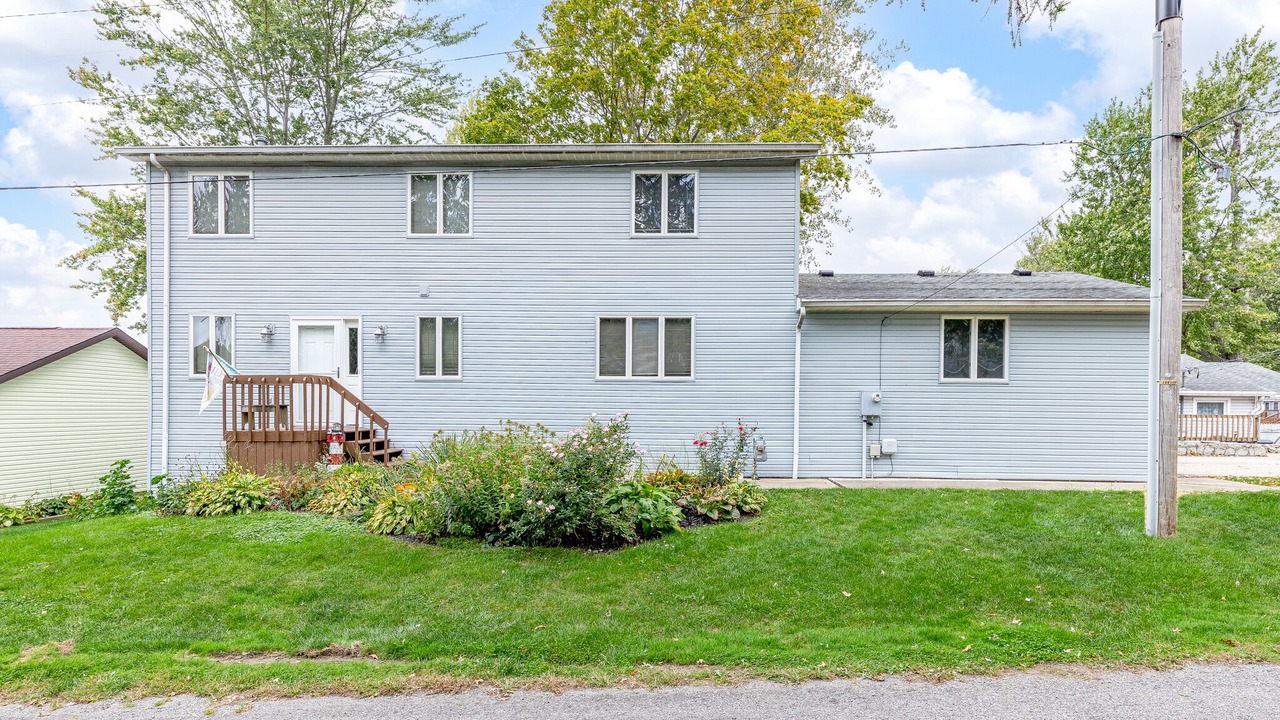 Photo of Outdoor in Lakeview