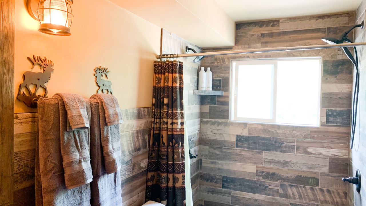 Photo of Bathroom in Irwin