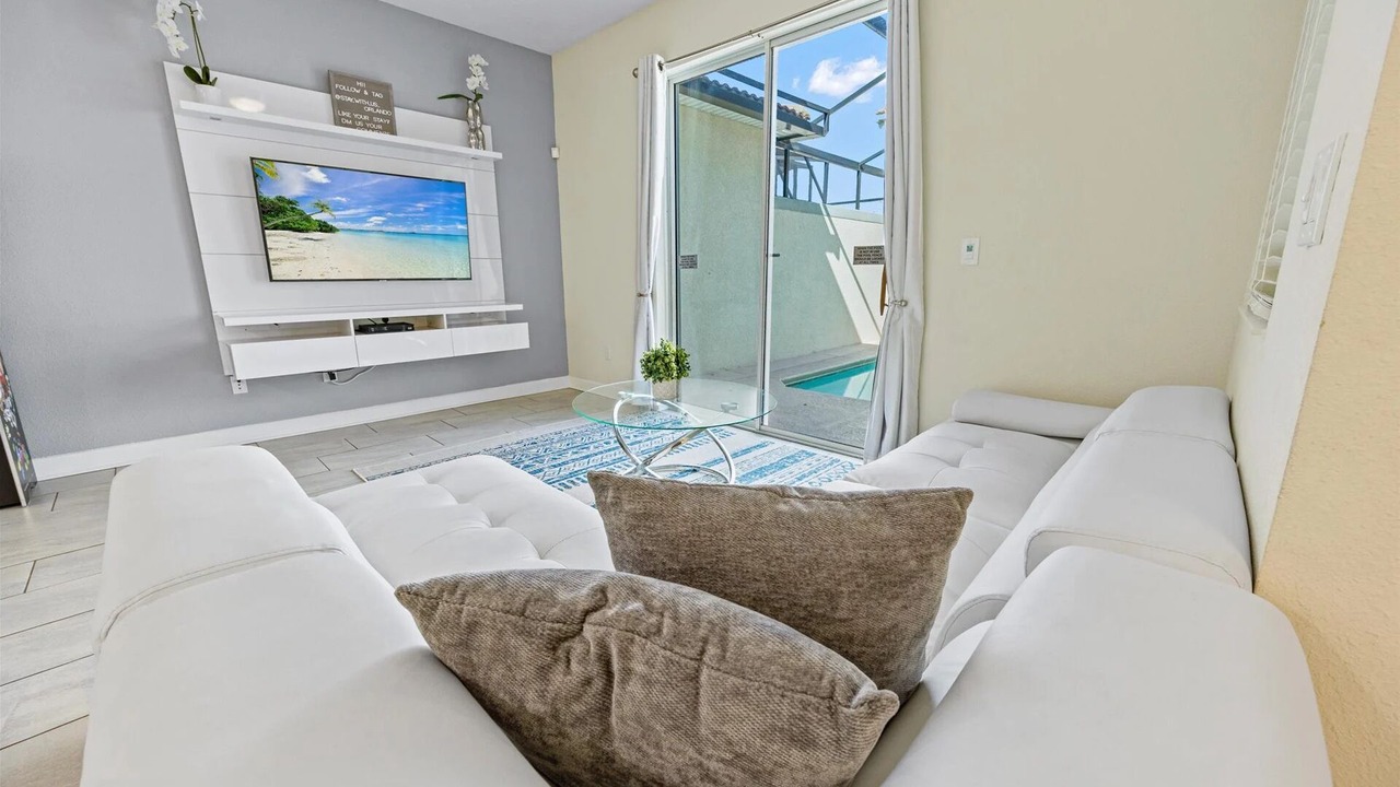 Photo of Livingroom in Bay Lake