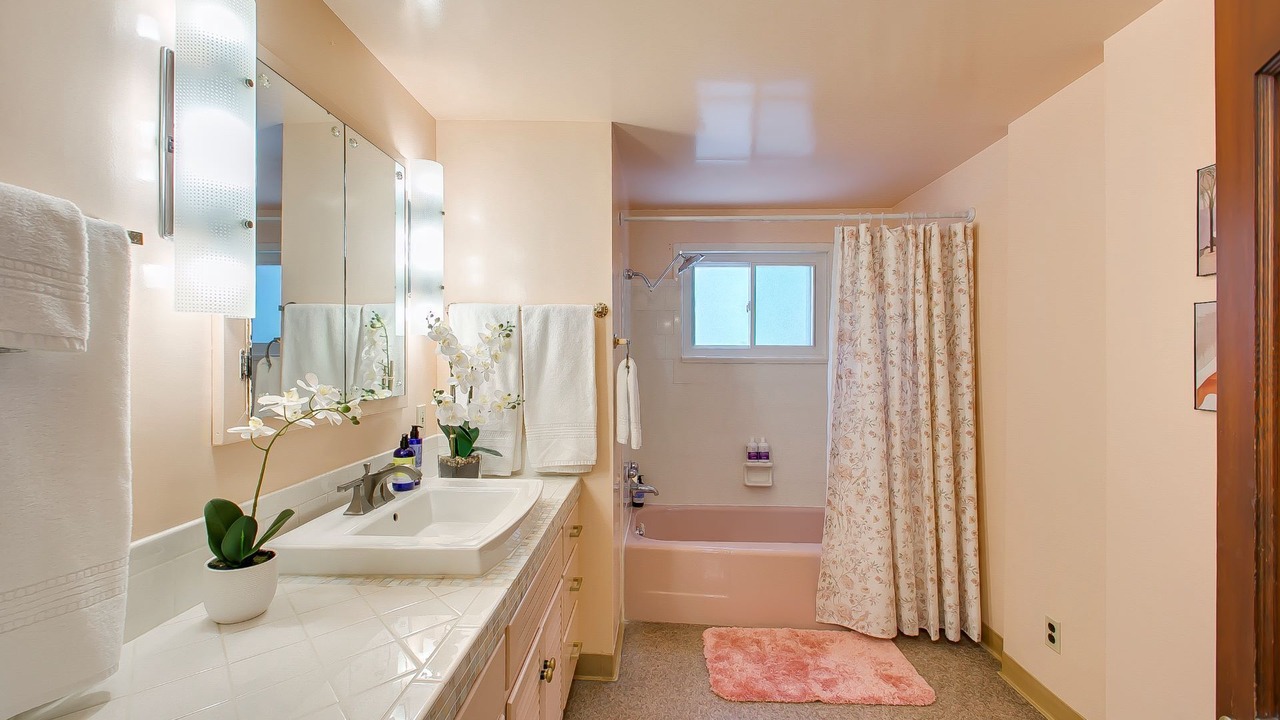 Photo of Bathroom in East End