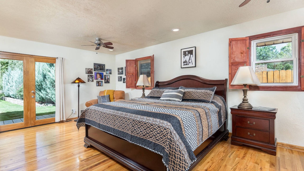 Photo of Bedroom in Central Rim