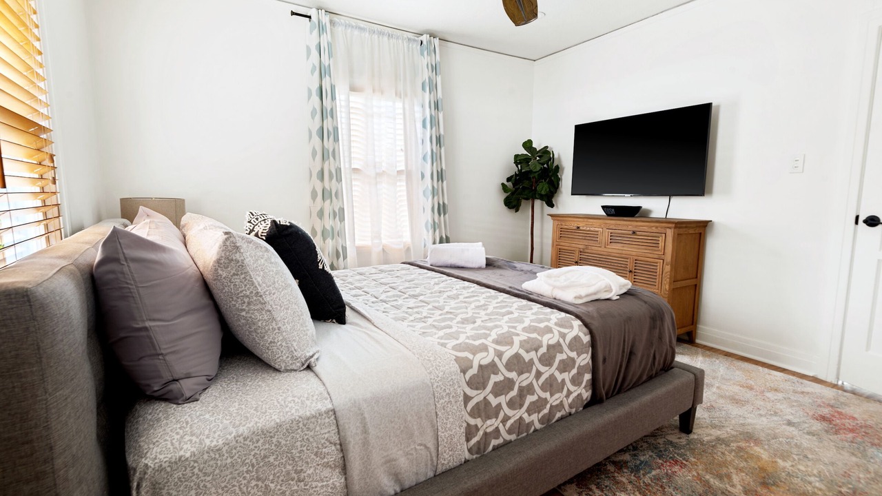 Photo of Bedroom in Carlson Park