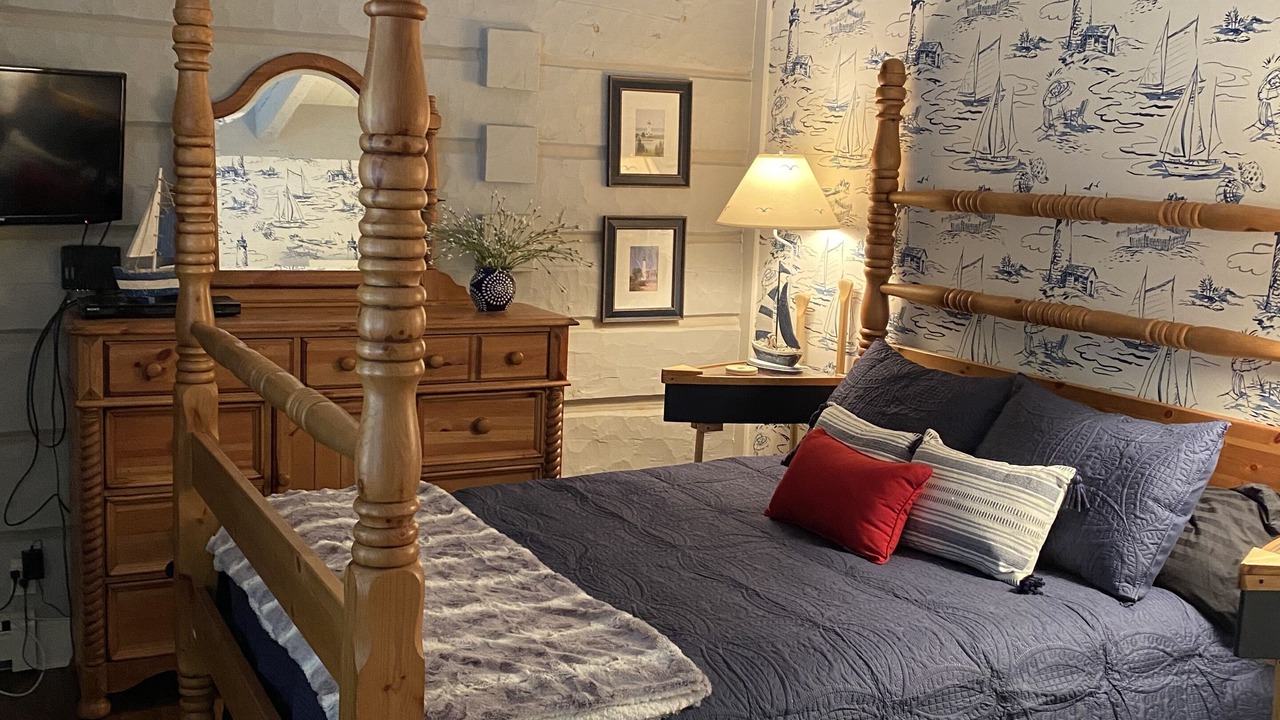 Photo of Bedroom in Bigfork