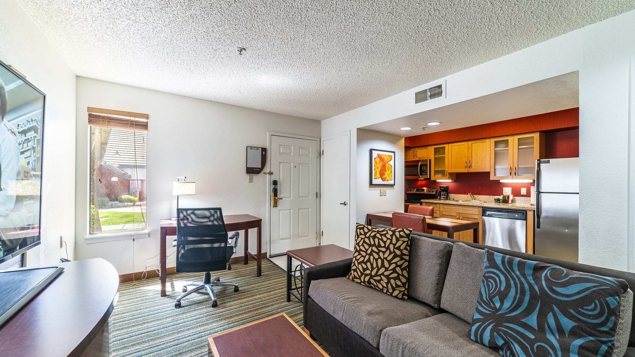 Photo of Livingroom in North Mountain