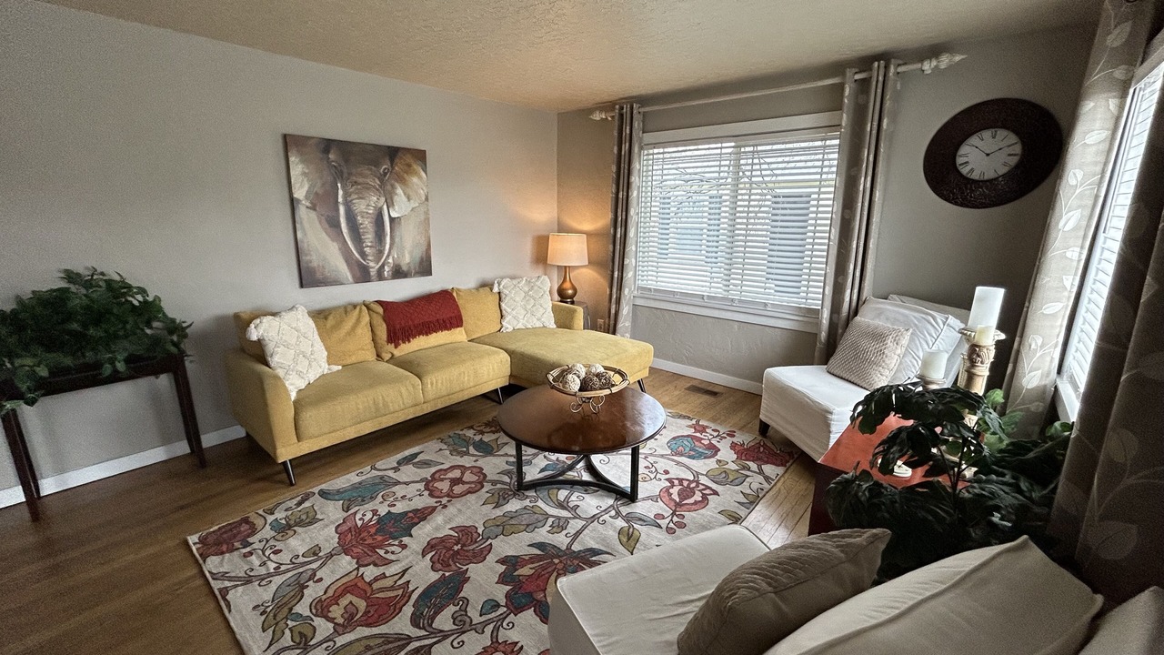 Photo of Livingroom in Veterans Park