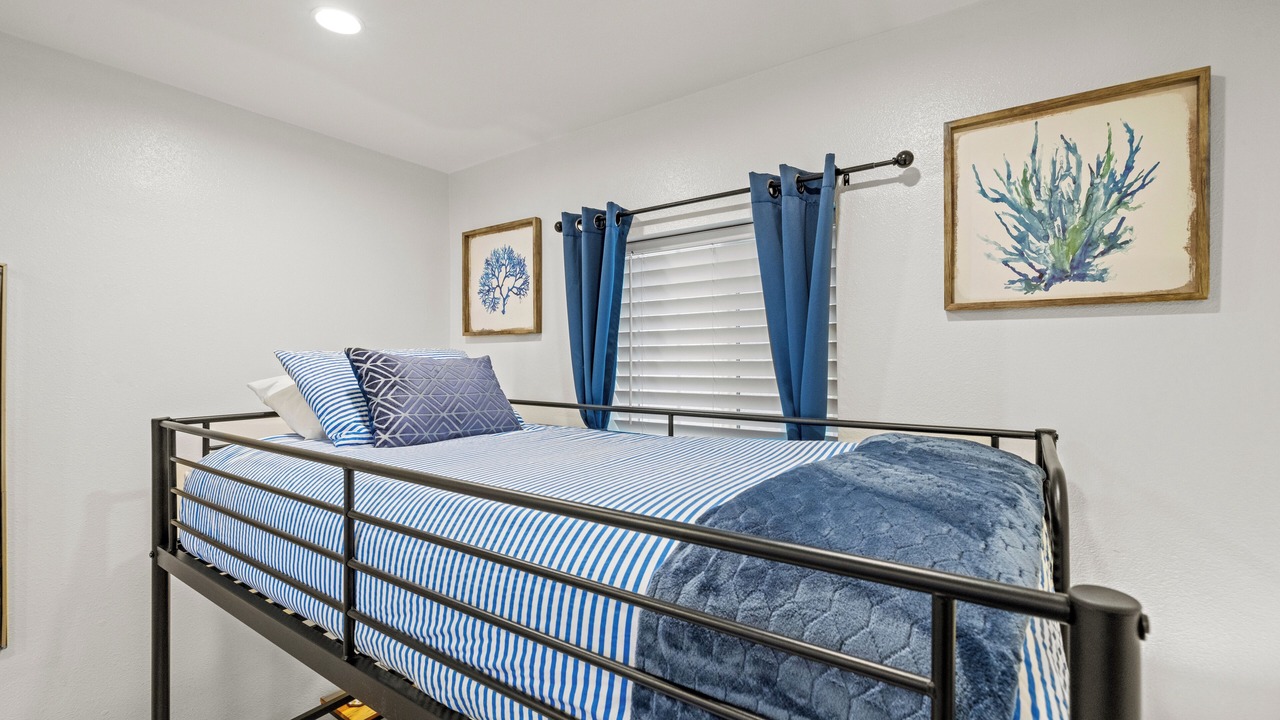 Photo of Bedroom in Mission Beach